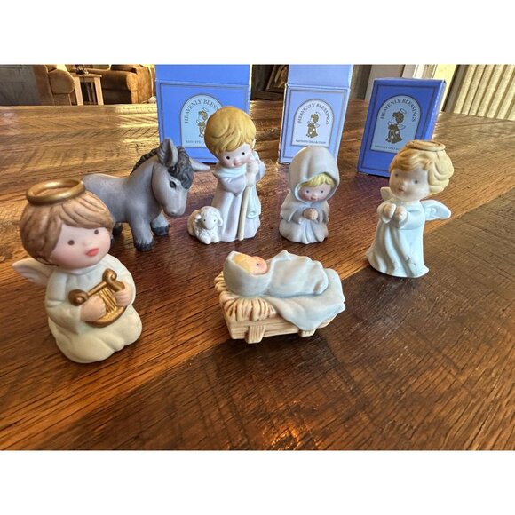 Vintage 1989 Avon Heavenly Blessings Nativity Collection Figurine Set - Picture 1 of 15